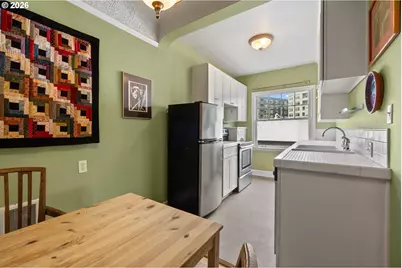 711 NE Randall Ave #301, Portland, OR 97232 - Photo 19