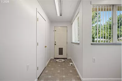 321 N 8th St, Cottage Grove, OR 97424 - Photo 31
