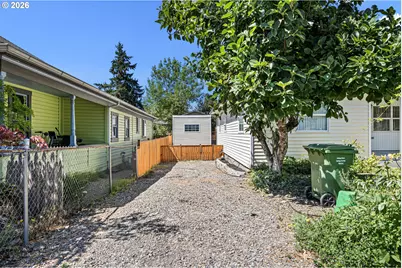 321 N 8th St, Cottage Grove, OR 97424 - Photo 37