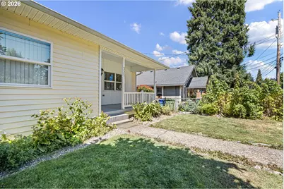 321 N 8th St, Cottage Grove, OR 97424 - Photo 3