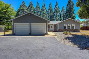 1065 Harlan St, Roseburg, OR 97471 - Photo 1