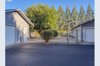 1065 Harlan St, Roseburg, OR 97471 - Photo 37