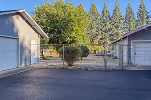 1065 Harlan St, Roseburg, OR 97471 - Photo 37