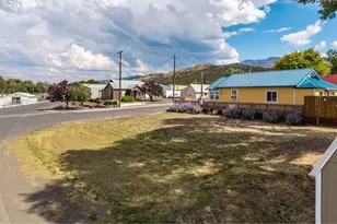 312 N Canyon Blvd, John Day, OR 97845 - Photo 37