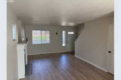 15650 SE Stark St, Portland, OR 97233 - Photo 5