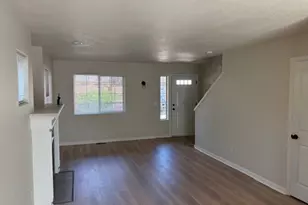 15650 SE Stark St, Portland, OR 97233 - Photo 5
