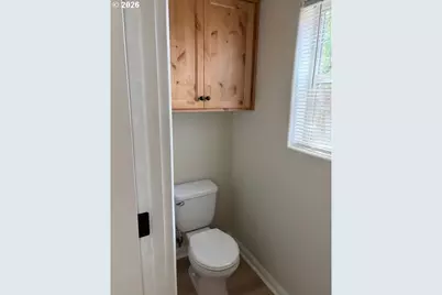 15650 SE Stark St, Portland, OR 97233 - Photo 21