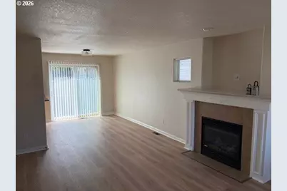 15650 SE Stark St, Portland, OR 97233 - Photo 3
