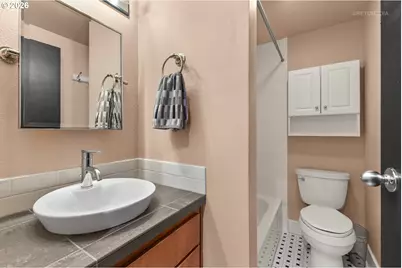 1829 NW Lovejoy St #304, Portland, OR 97209 - Photo 15
