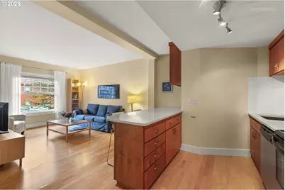 1829 NW Lovejoy St #304, Portland, OR 97209 - Photo 11