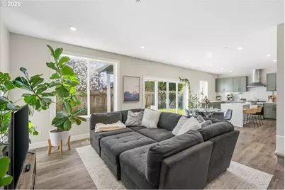 2059 SE 176th Ave, Portland, OR 97233 - Photo 9