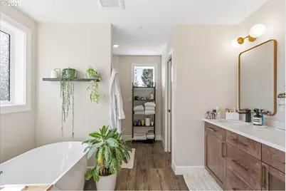 2059 SE 176th Ave, Portland, OR 97233 - Photo 15