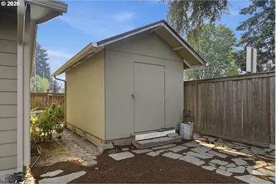 2710 Crocker Rd, Eugene, OR 97404 - Photo 29