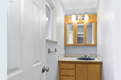2710 Crocker Rd, Eugene, OR 97404 - Photo 21