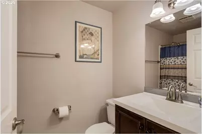 913 SE Angella Ct, McMinnville, OR 97128 - Photo 11