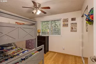 913 SE Angella Ct, McMinnville, OR 97128 - Photo 13