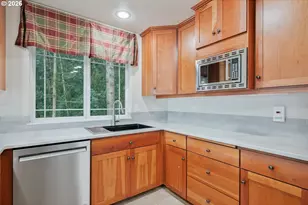 245 W St James Pl, Longview, WA 98632 - Photo 5