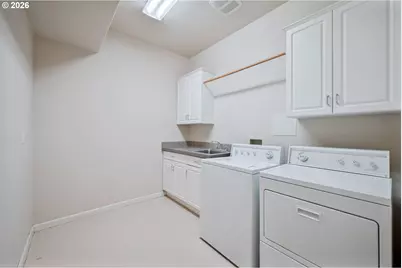 245 W St James Pl, Longview, WA 98632 - Photo 21