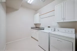 245 W St James Pl, Longview, WA 98632 - Photo 21