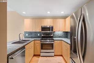 400 W 8th St, Vancouver, WA 98660 - Photo 5