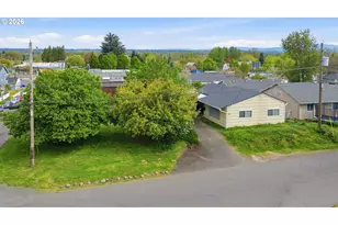 4704 NE 108th Ave, Portland, OR 97220 - Photo 3