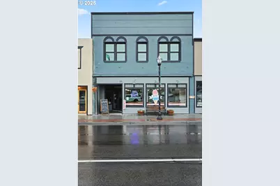215 E 2nd St, The Dalles, OR 97058 - Photo 3