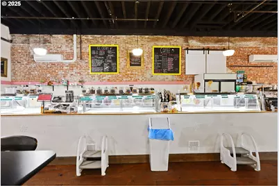 215 E 2nd St, The Dalles, OR 97058 - Photo 33