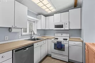 90245 Sheffler Rd, Elmira, OR 97437 - Photo 11