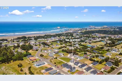 764 Seacrest Dr, Bandon, OR 97411 - Photo 3