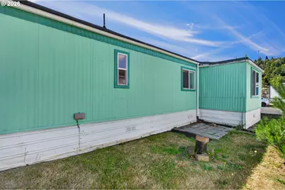 601 E Columbia River Hwy #8, Clatskanie, OR 97016 - Photo 21