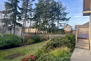 2180 Hayes St, North Bend, OR 97459 - Photo 43