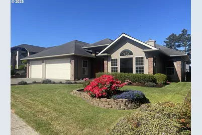 2180 Hayes St, North Bend, OR 97459 - Photo 1