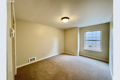 2180 Hayes St, North Bend, OR 97459 - Photo 31