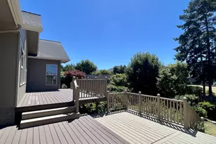 2180 Hayes St, North Bend, OR 97459 - Photo 5