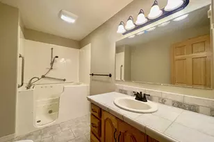 2180 Hayes St, North Bend, OR 97459 - Photo 33