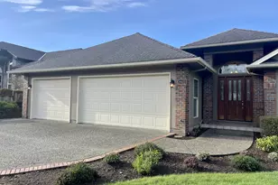 2180 Hayes St, North Bend, OR 97459 - Photo 5