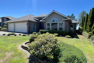 2180 Hayes St, North Bend, OR 97459 - Photo 9