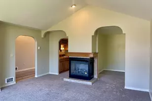 2180 Hayes St, North Bend, OR 97459 - Photo 21