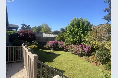 2180 Hayes St, North Bend, OR 97459 - Photo 41