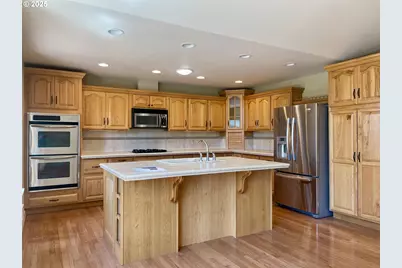 2180 Hayes St, North Bend, OR 97459 - Photo 15