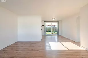 728 Shores St, Salem, OR 97301 - Photo 7