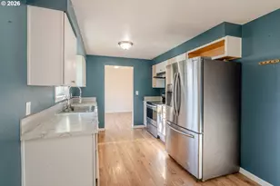 728 Shores St, Salem, OR 97301 - Photo 9