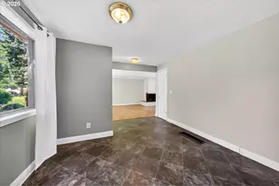 14996 SE Caruthers Ct, Portland, OR 97233 - Photo 11