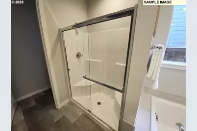 717 Magnolia Ave, Woodburn, OR 97071 - Photo 13