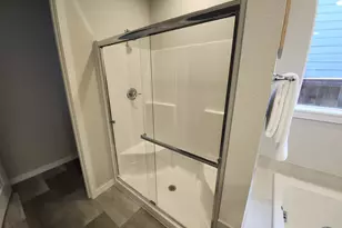 717 Magnolia Ave, Woodburn, OR 97071 - Photo 13