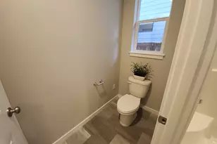 717 Magnolia Ave, Woodburn, OR 97071 - Photo 19