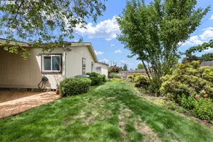 4055 Royal Ave, Eugene, OR 97402 - Photo 23