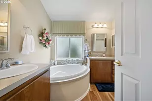 4055 Royal Ave, Eugene, OR 97402 - Photo 13