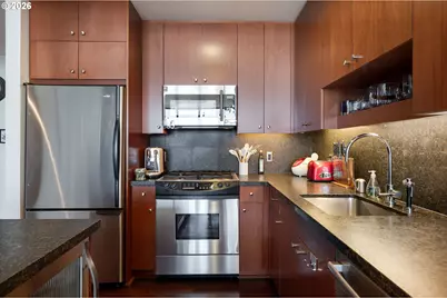1025 NW Couch St #1217, Portland, OR 97209 - Photo 13