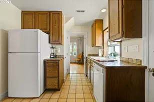 917 SE 25th Ave, Portland, OR 97214 - Photo 13